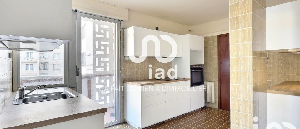 Appartement 7 pièces de 160 m² à Marseille (13008)