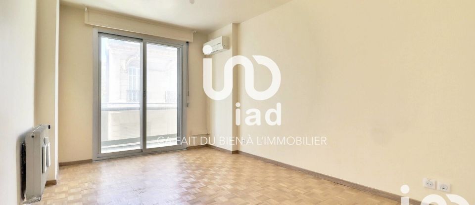 Appartement 7 pièces de 160 m² à Marseille (13008)