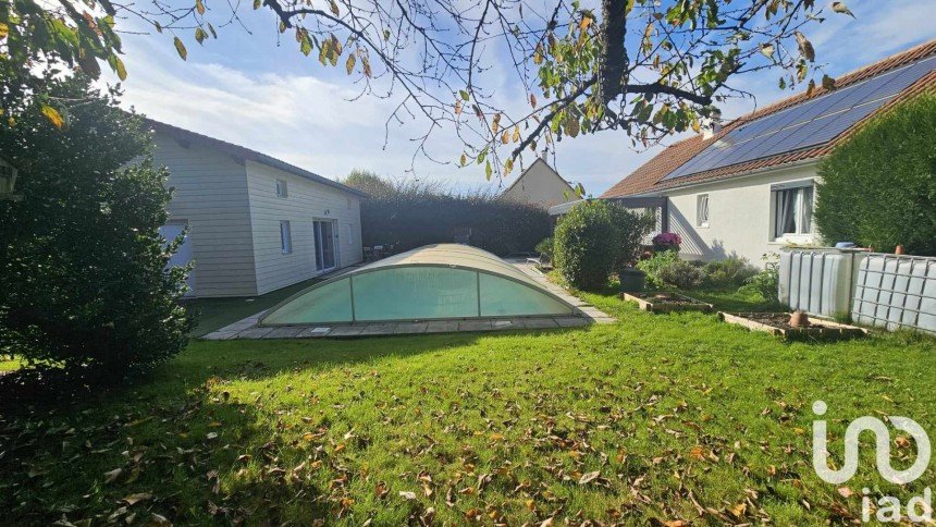 House 8 rooms of 157 m² in Bosmie-l'Aiguille (87110)