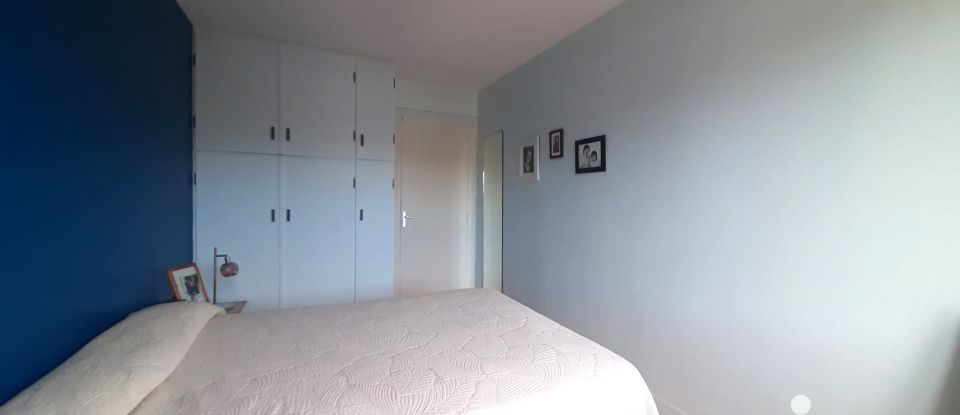 Appartement 3 pièces de 49 m² à Montreuil (93100)