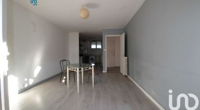 Appartement 2 pièces de 62 m² à Hyères (83400)