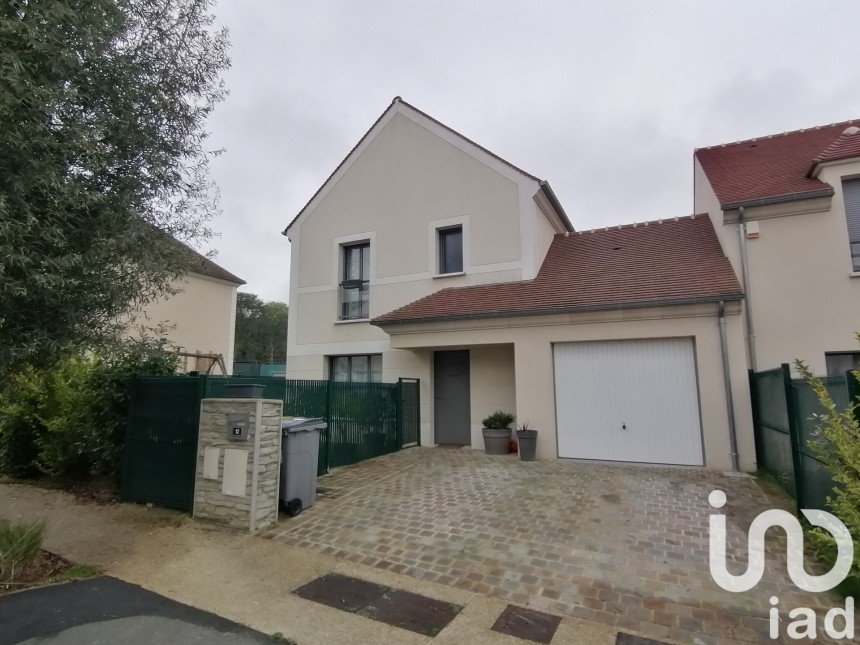 Maison 4 pièces de 87 m² à Dammartin-en-Goële (77230)