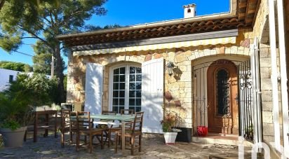 Maison traditionnelle 6 pièces de 158 m² à Fréjus (83370)