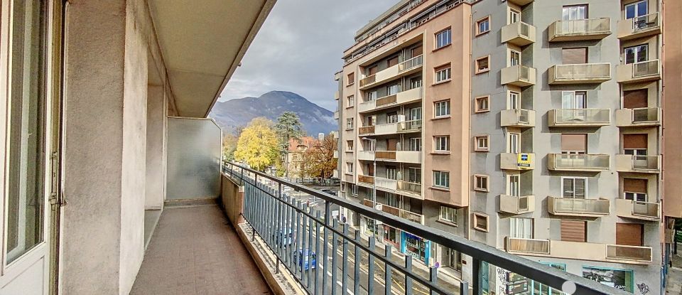 Apartment 2 rooms of 59 m² in Grenoble (38100)