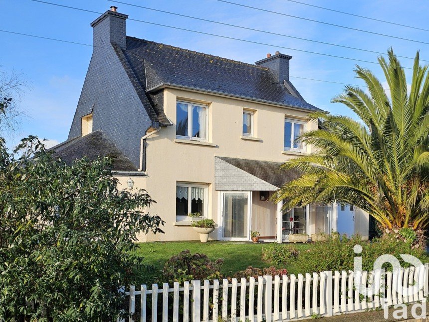 Traditional house 6 rooms of 138 m² in Lézardrieux (22740)