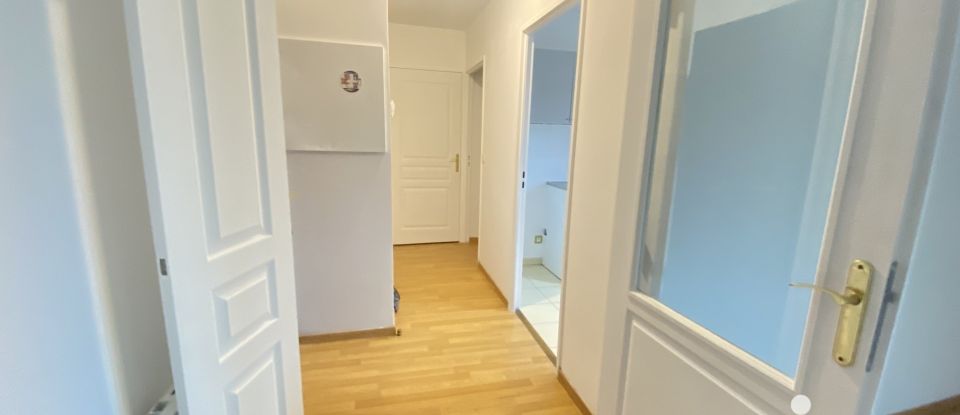 Appartement 2 pièces de 51 m² à Corbeil-Essonnes (91100)