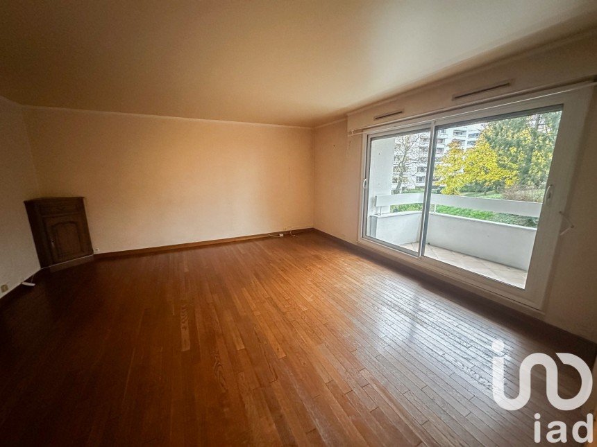 Apartment 4 rooms of 87 m² in Orléans (45000)