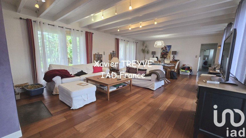 Longere 10 rooms of 282 m² in Coulon (79510)