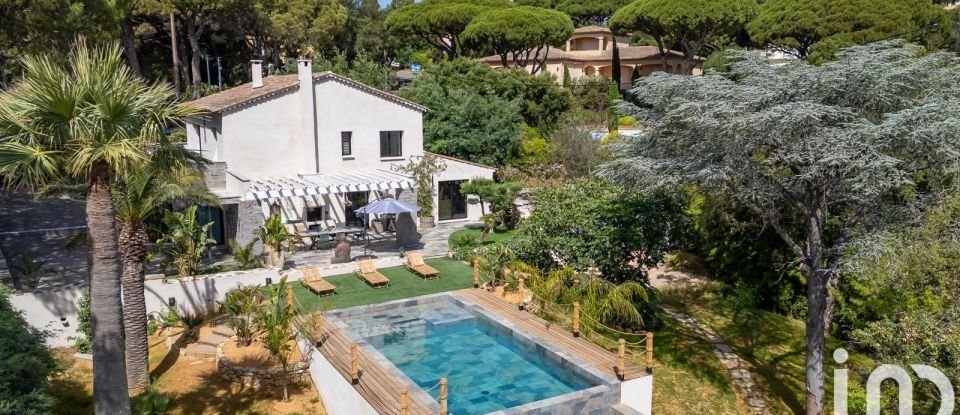 Maison 6 pièces de 308 m² à Grimaud (83310)