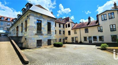 Building in Besançon (25000) of 1,001 m²