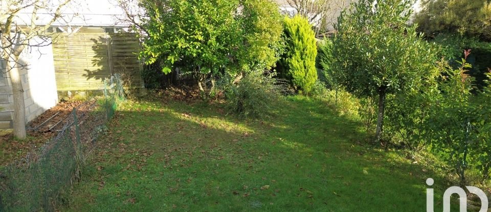 Maison traditionnelle 5 pièces de 78 m² à Savigny-le-Temple (77176)