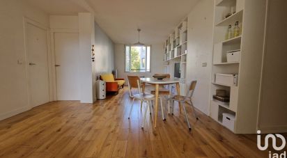 Appartement 3 pièces de 63 m² à Paris (75012)