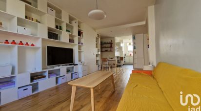 Appartement 3 pièces de 63 m² à Paris (75012)