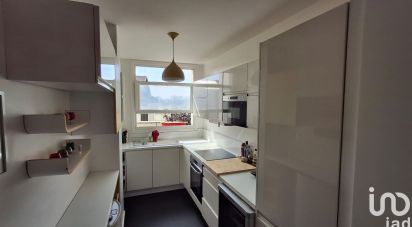 Appartement 3 pièces de 63 m² à Paris (75012)