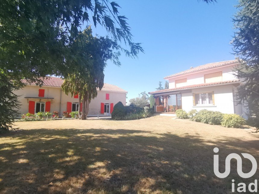 Maison 5 pièces de 220 m² à Buzet-sur-Baïse (47160)