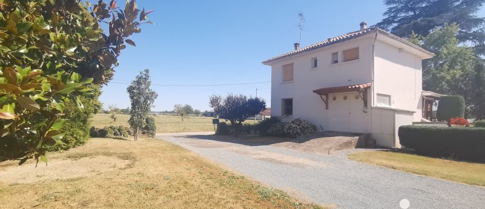 Maison 5 pièces de 220 m² à Buzet-sur-Baïse (47160)