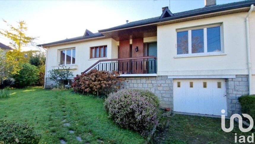 House 5 rooms of 108 m² in Louverné (53950)