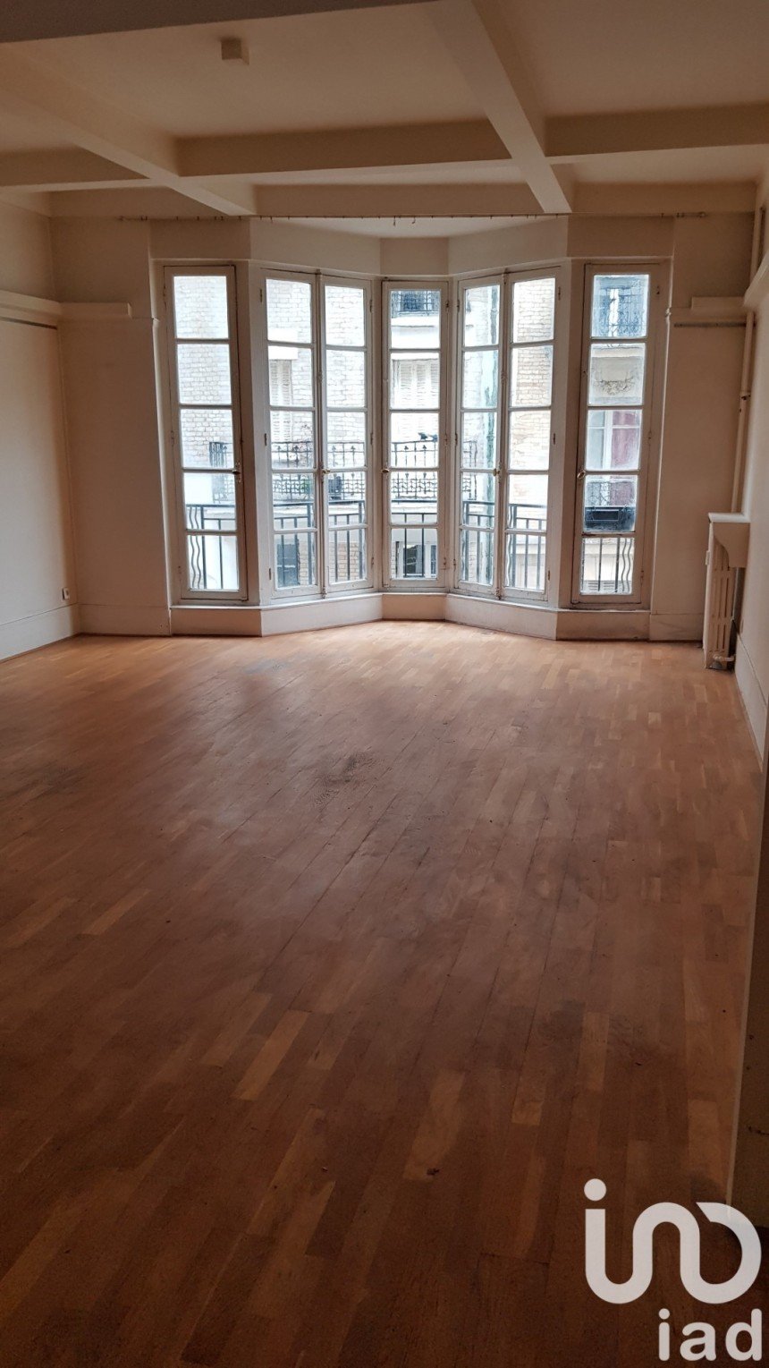 Appartement 1 pièce de 54 m² à Paris (75015)