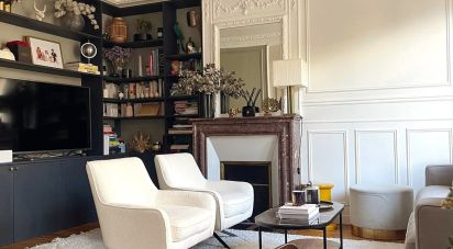 Appartement 4 pièces de 74 m² à Paris (75015)