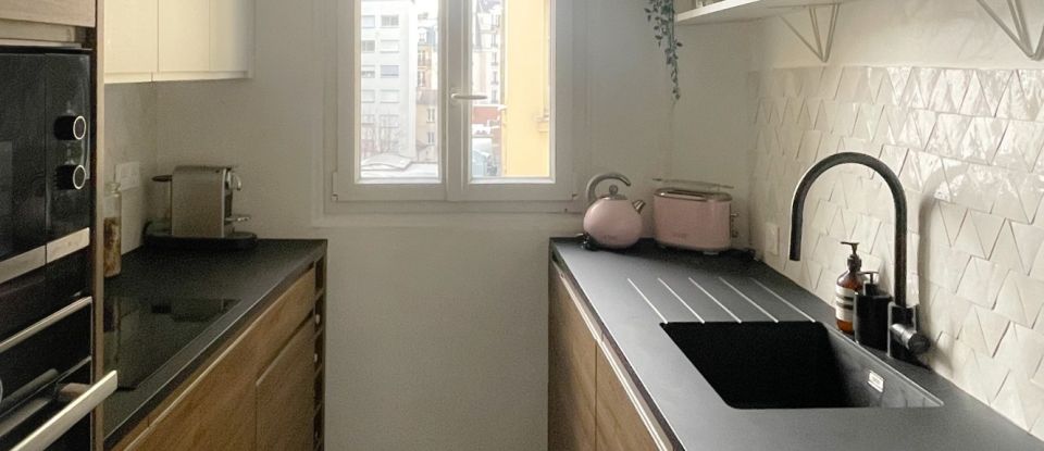 Appartement 4 pièces de 74 m² à Paris (75015)