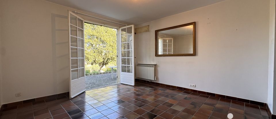 House 4 rooms of 117 m² in La Roquette-sur-Siagne (06550)