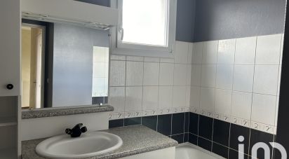 Apartment 3 rooms of 61 m² in Saint-Étienne (42000)