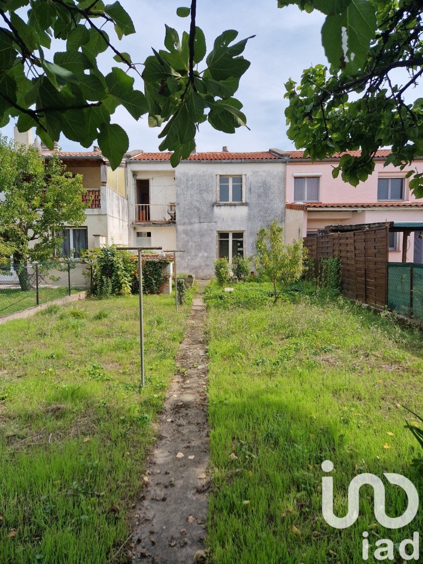 Town house 5 rooms of 75 m² in Moissac (82200)