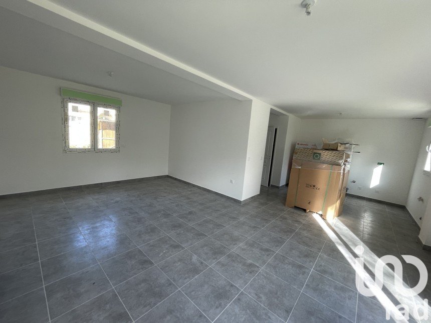 Maison 5 pièces de 90 m² à Lardy (91510)