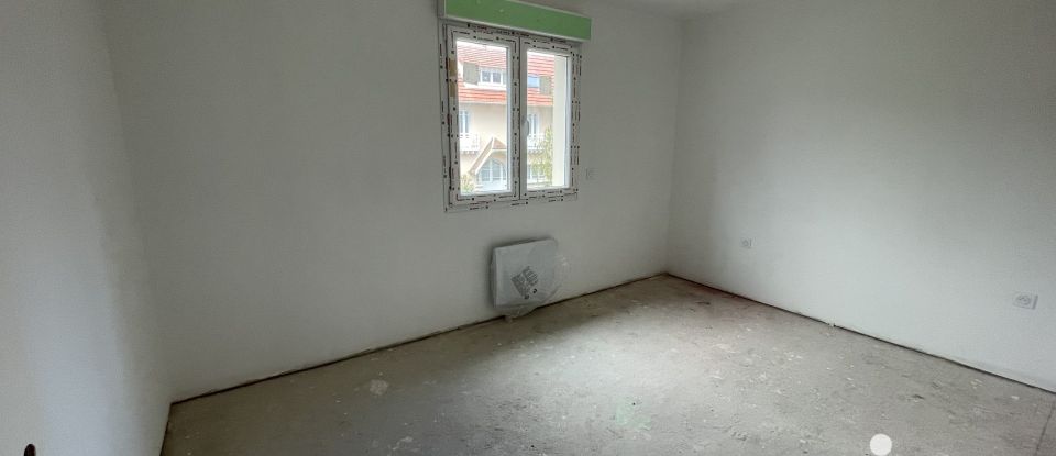 Maison 5 pièces de 90 m² à Lardy (91510)