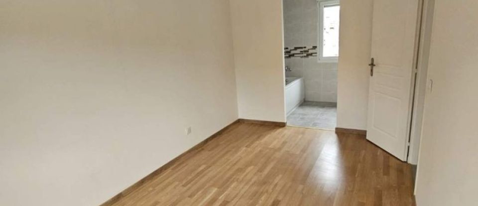 Maison 5 pièces de 90 m² à Lardy (91510)