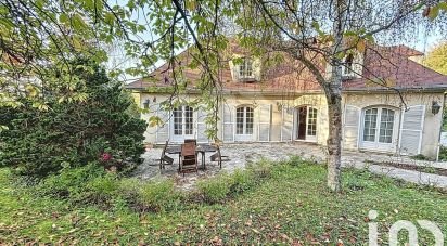 House 7 rooms of 185 m² in Chessy (77700)