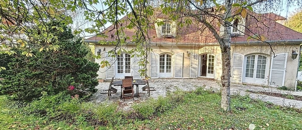 Maison 7 pièces de 190 m² à Chessy (77700)