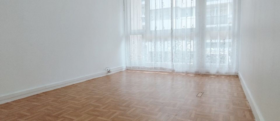 Appartement 2 pièces de 46 m² à Les Ulis (91940)