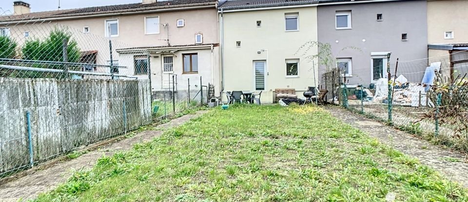 Maison 4 pièces de 60 m² à Guénange (57310)