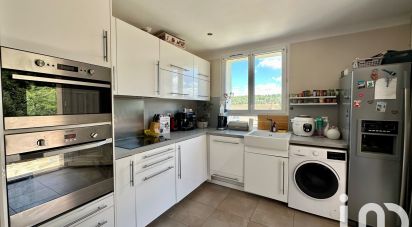 Appartement 4 pièces de 83 m² à Gardanne (13120)