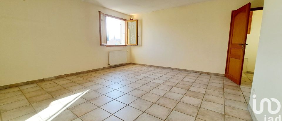 Maison 4 pièces de 160 m² à Pernes-les-Fontaines (84210)