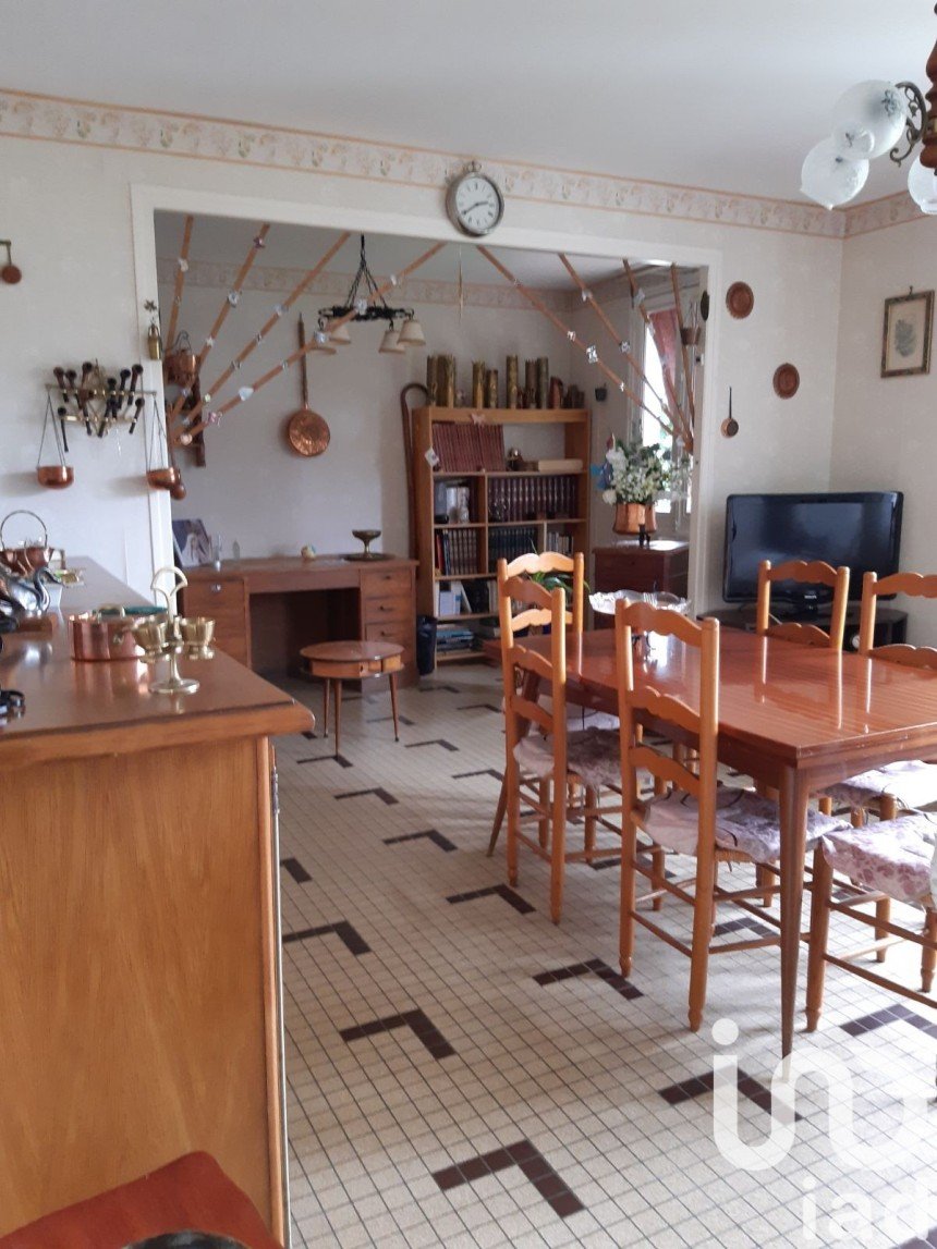 Country house 4 rooms of 81 m² in Paillart (60120)