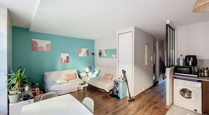 Appartement 3 pièces de 49 m² à Marseille (13002)