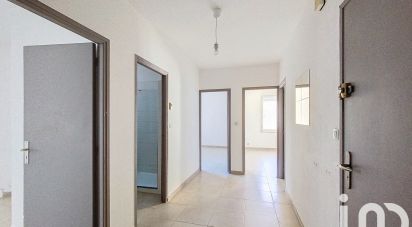 Appartement 3 pièces de 80 m² à Saint-Saturnin-lès-Avignon (84450)