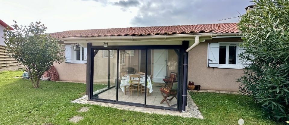 Maison 4 pièces de 87 m² à Boucau (64340)