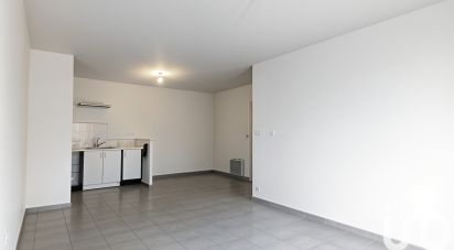 Apartment 3 rooms of 65 m² in Saint-Herblain (44800)