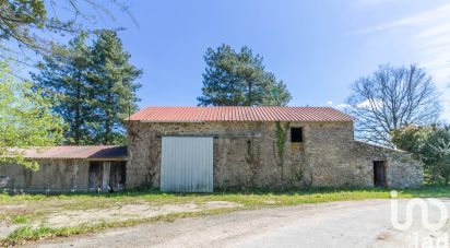 Barn conversion 2 rooms of 220 m² in Beaufou (85170)