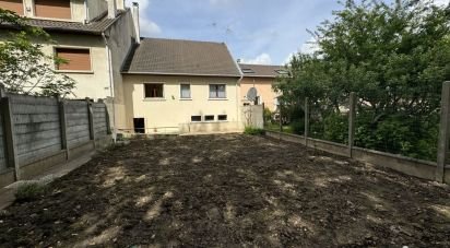 Maison 3 pièces de 100 m² à Villejuif (94800)