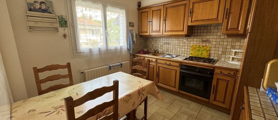 Maison 3 pièces de 100 m² à Villejuif (94800)