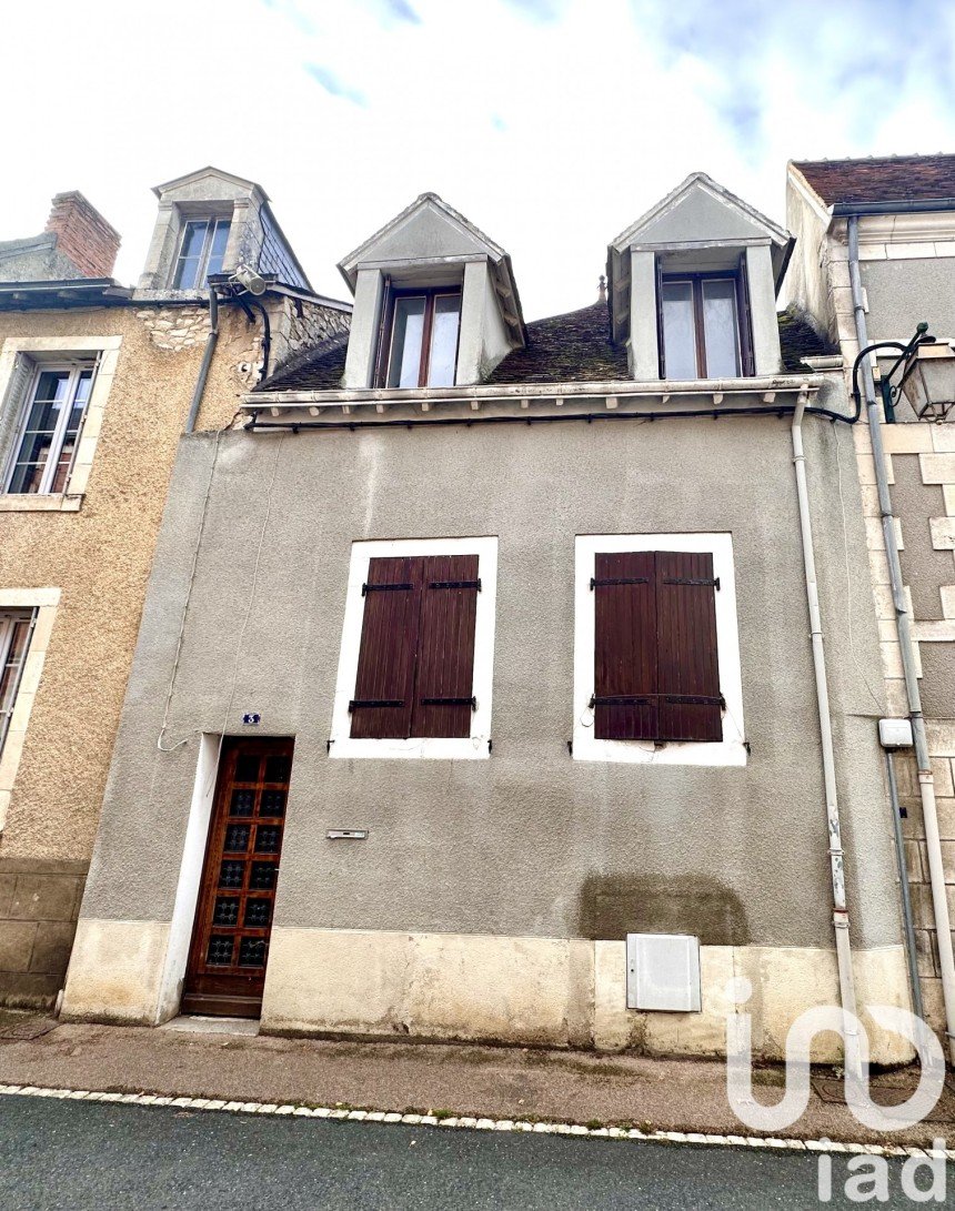 Town house 5 rooms of 105 m² in Saint-Gaultier (36800)