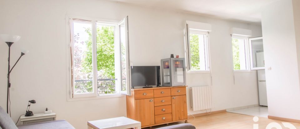 Studio 1 room of 32 m² in Saint-Michel-sur-Orge (91240)