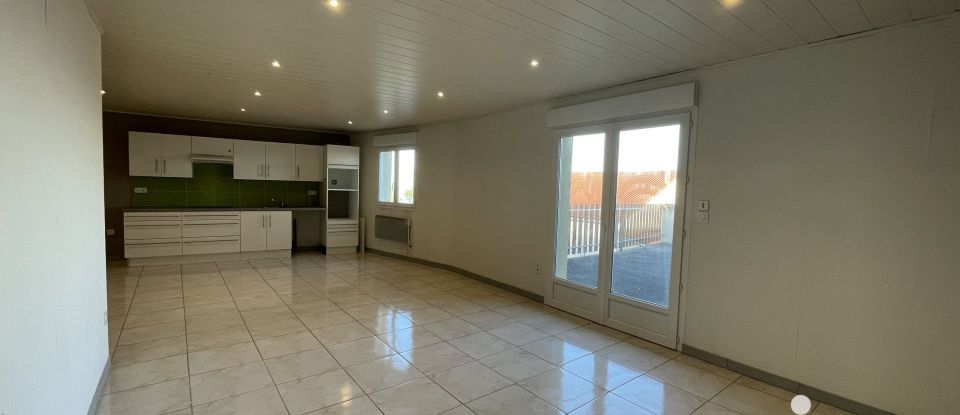 Maison de village 5 pièces de 173 m² à Châtelneuf (42940)