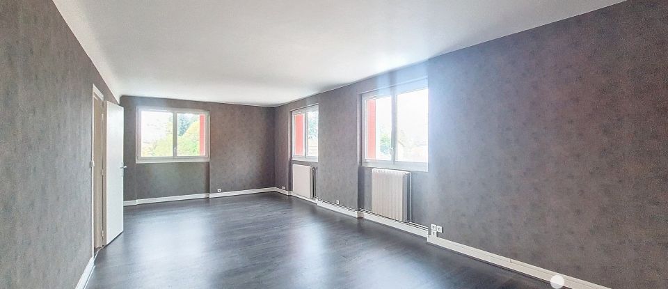 Apartment 4 rooms of 120 m² in Bourg-en-Bresse (01000)