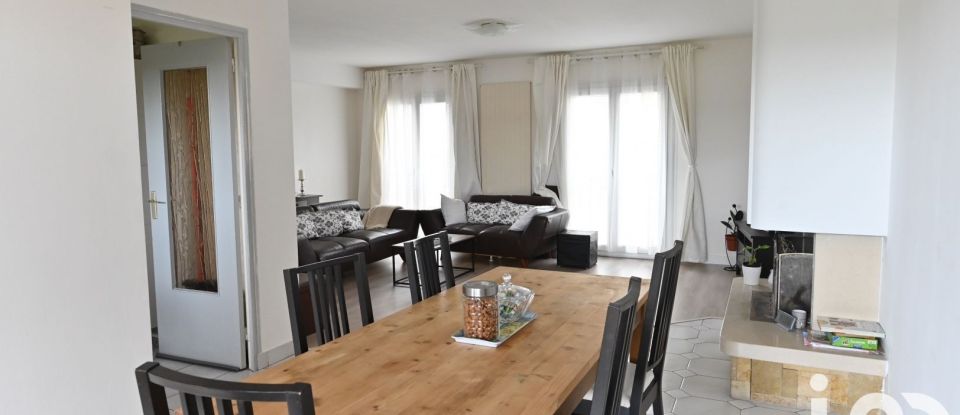 Appartement 5 pièces de 98 m² à Tremblay-en-France (93290)