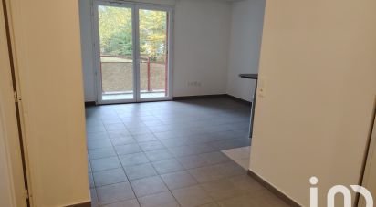 Apartment 2 rooms of 42 m² in Dammartin-en-Goële (77230)